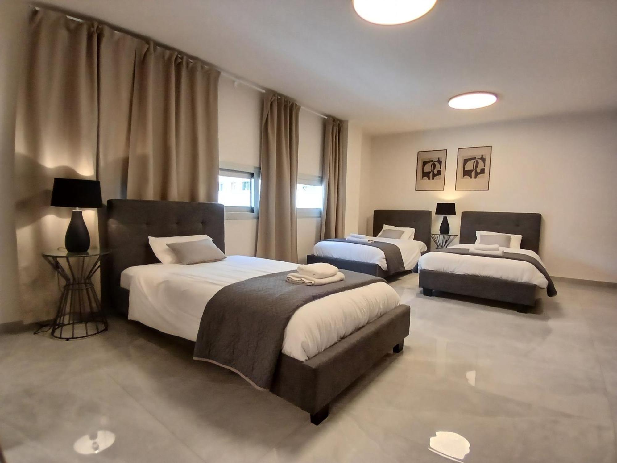 Georgiana Suites Larnaca Chambre photo